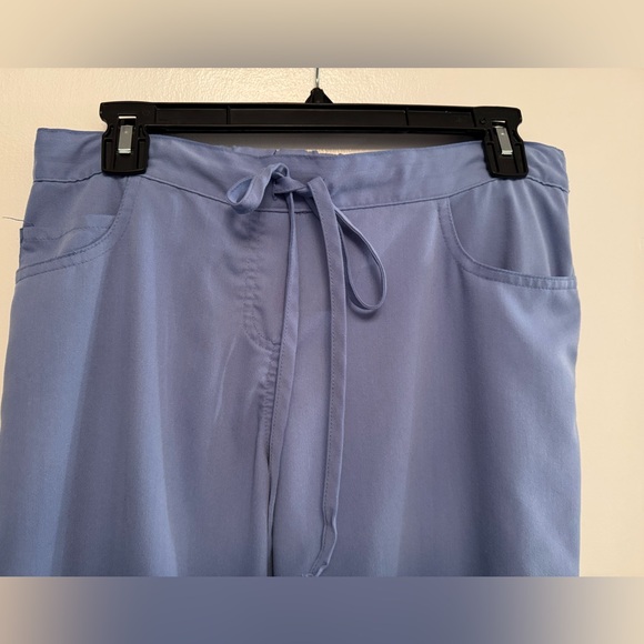 Grey’s Anatomy scrub pant’s, seal blue, size small - Picture 2 of 5